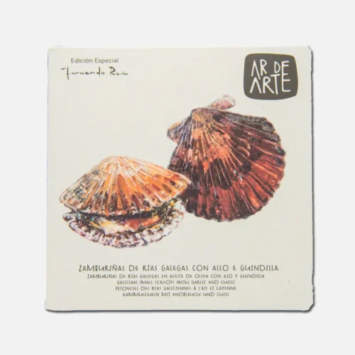 Ilustración de conchas de mar en acuarela, destacando sus detalles y colores vibrantes, presentada en un formato artístico con el logo de "Arte de Arte".